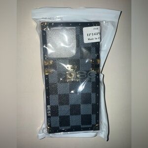 Apple iPhone 16 Pro- Black and Gray Patterned iPhone Case, brand new